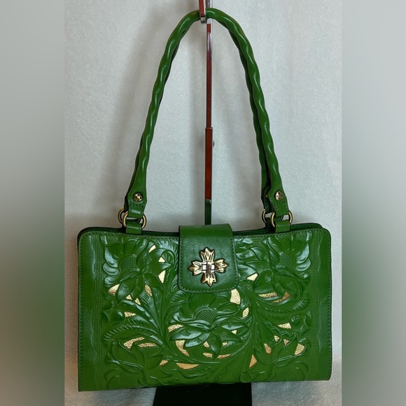 Patricia Nash Handbags - EUC Patricia Nash Green Rosina Satchel